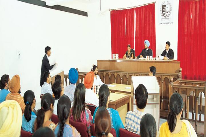 moot-court